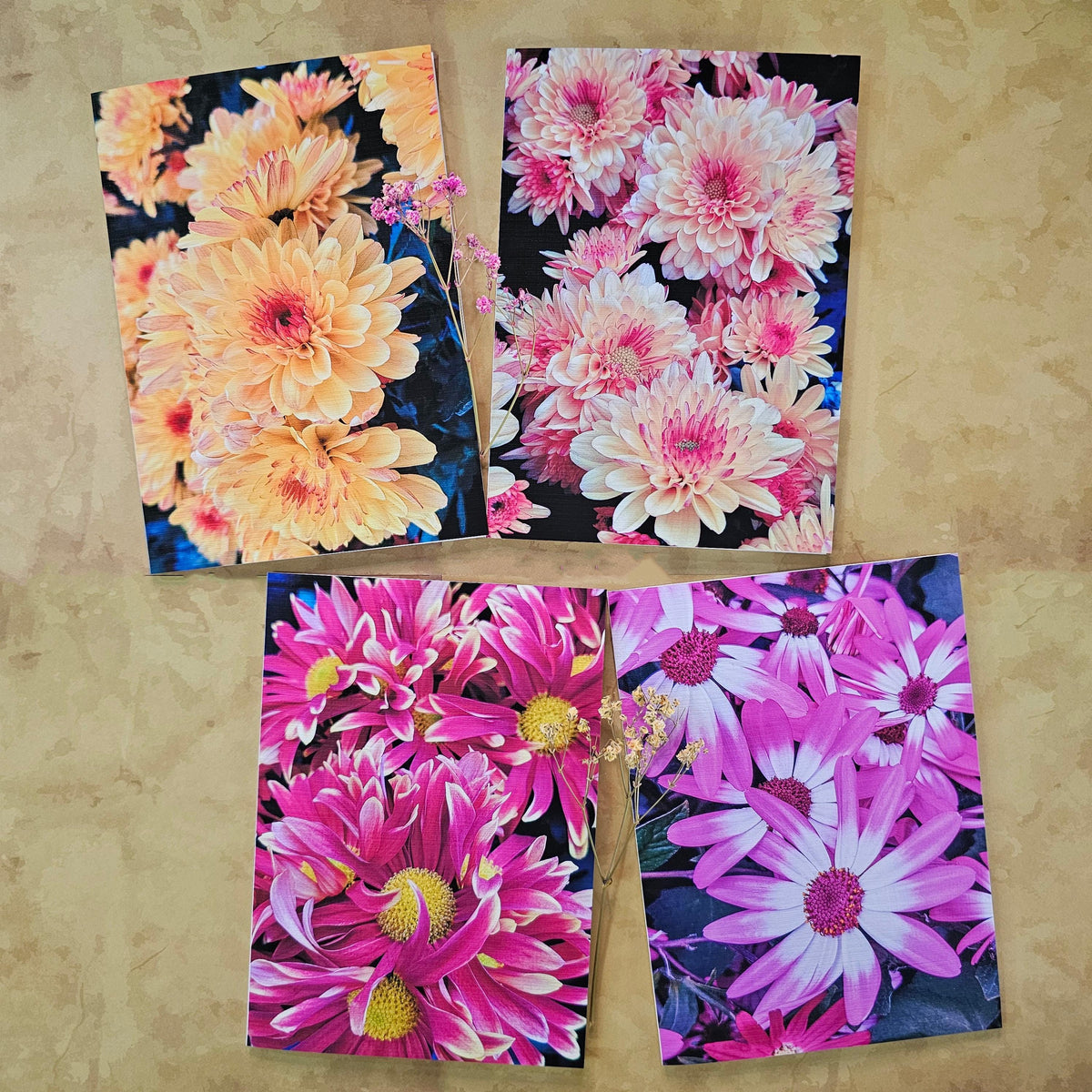 Vibrant Summer Flowers Greeting Cards 5x7 in with Envelopes